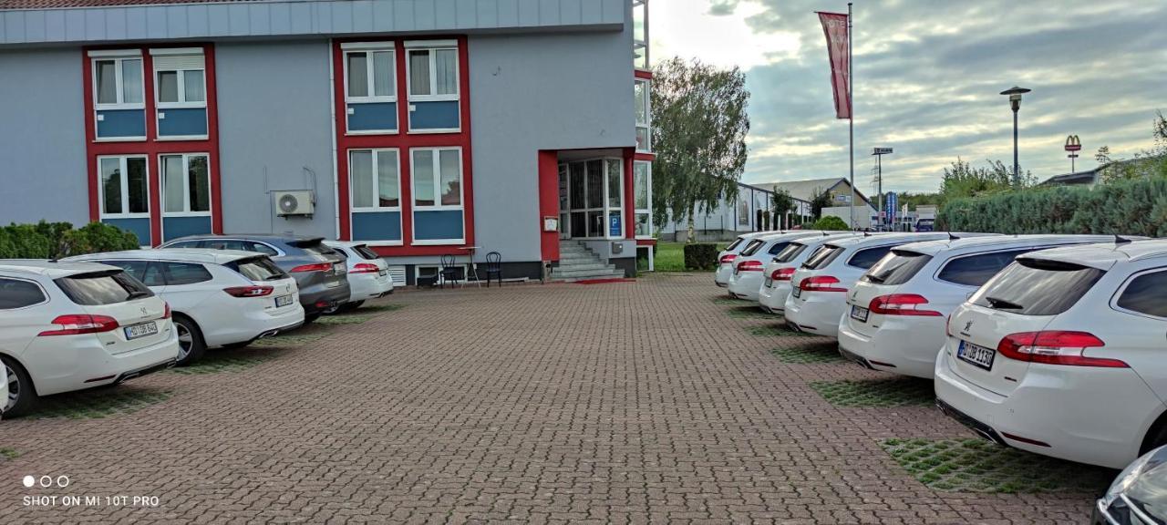 Hotel Kick Rauenberg  Bagian luar foto