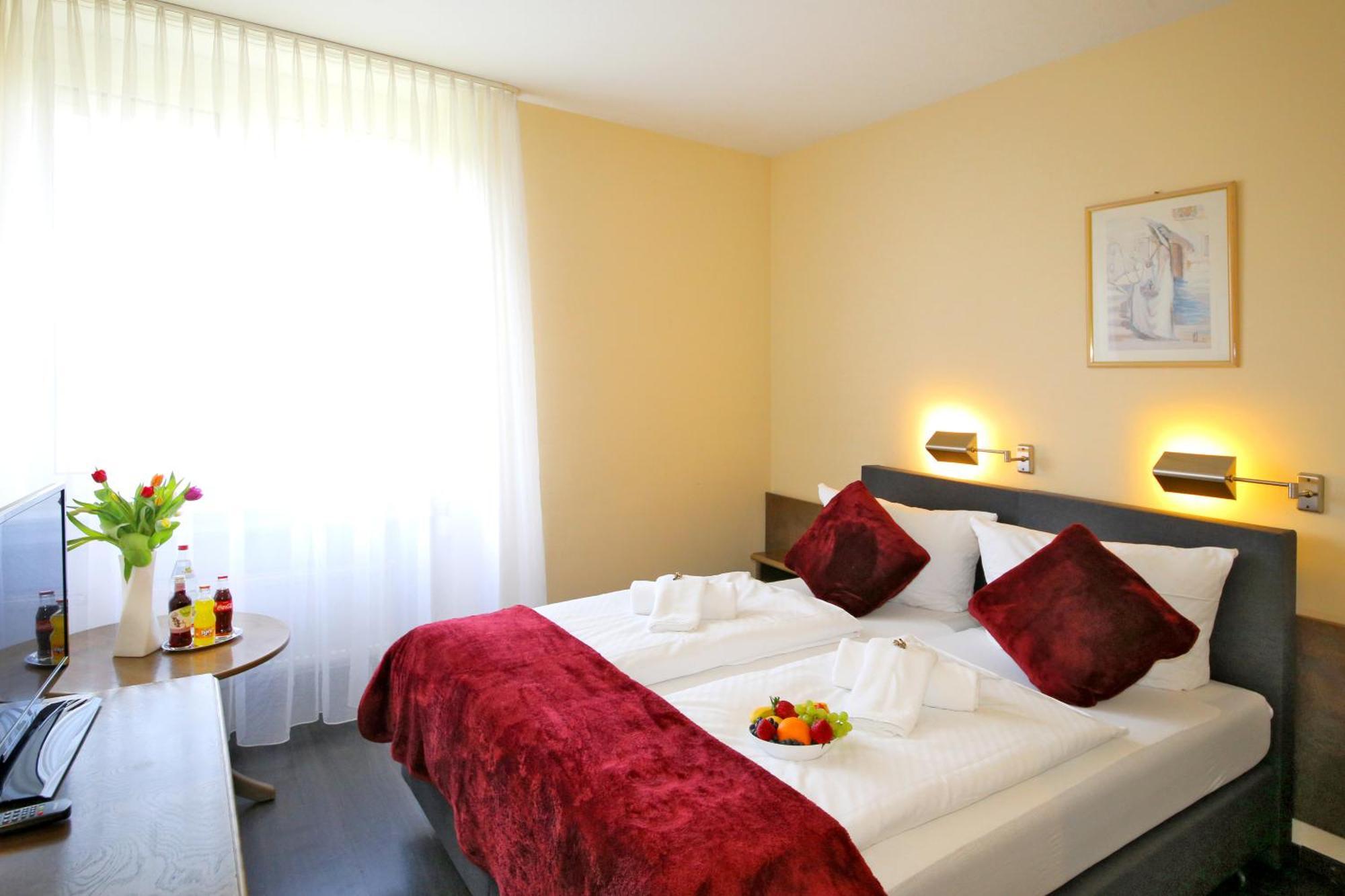 Hotel Kick Rauenberg  Bagian luar foto
