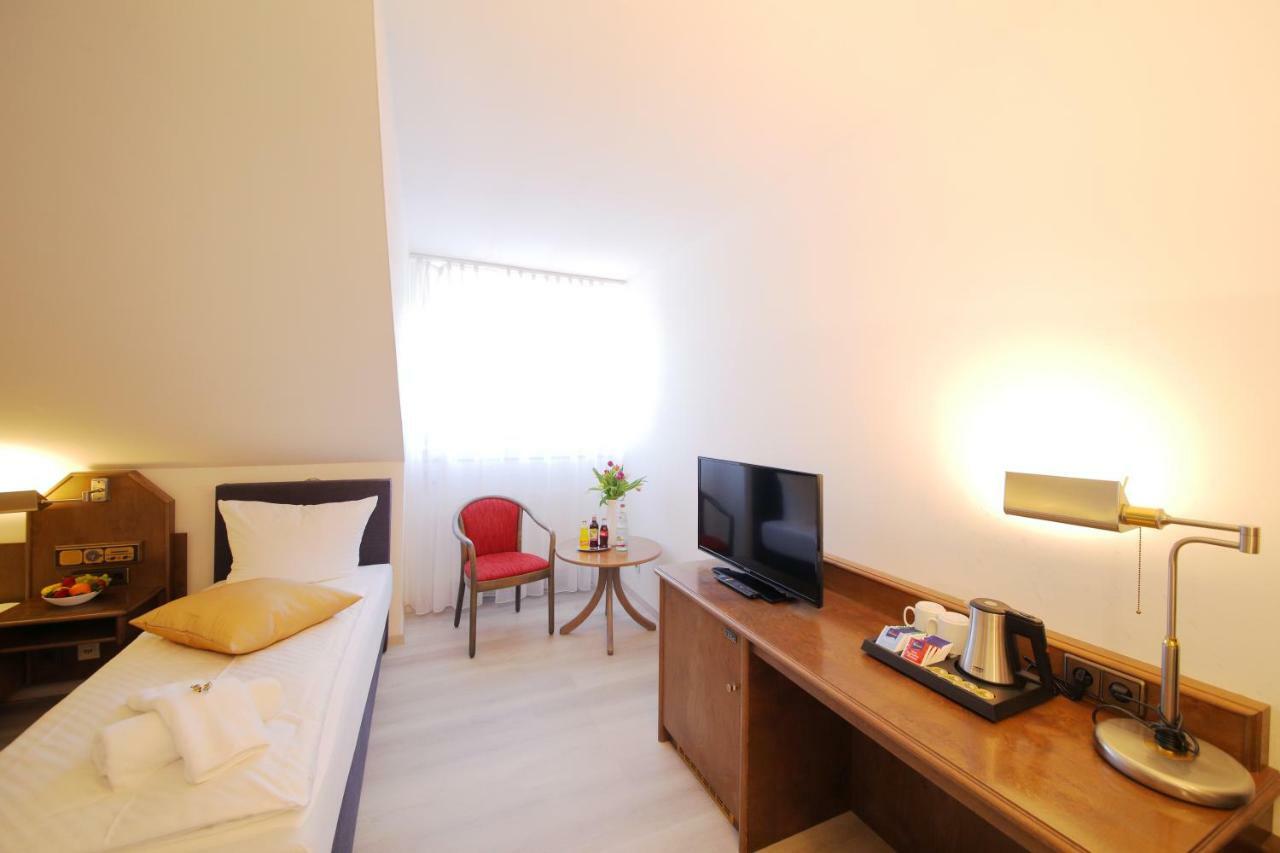 Hotel Kick Rauenberg  Bagian luar foto